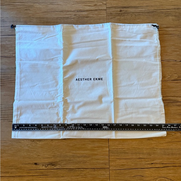 ✨ Aesther Ekme White Cotton Dust Bag – 16x13” Large Drawstring Pouch ✨ - Picture 4 of 4